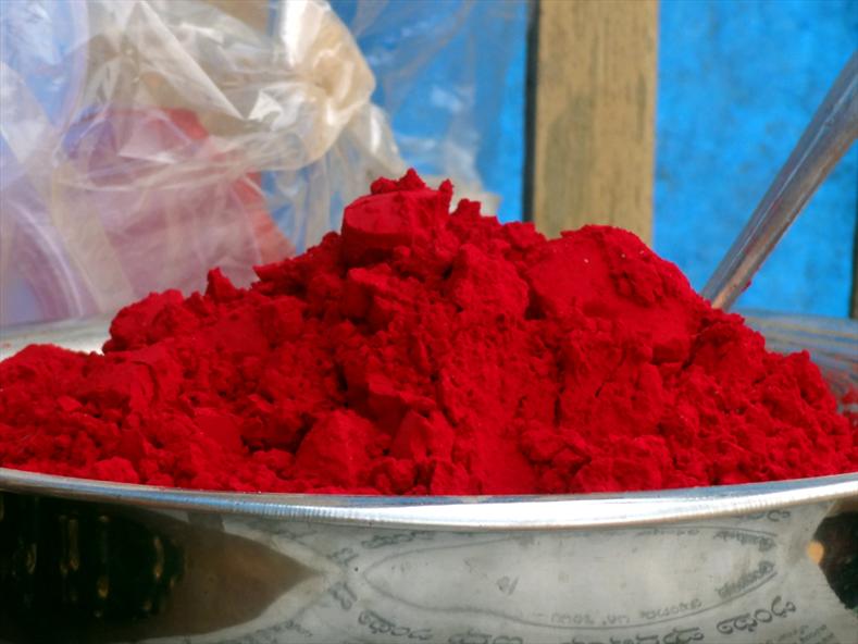 Pourquoi devrions-nous appliquer Kumkum (Tilak) sur le front ? Pourquoi devrions-nous appliquer Kumkum (Tilak) sur le front ?