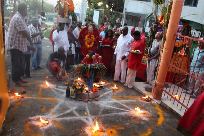 FÊTE KÂLI 2016 AU TEMPLE FAMILIAL VAÏTY 