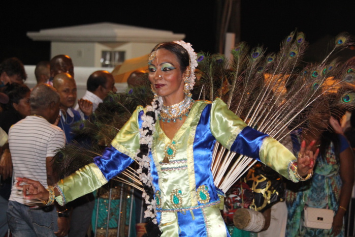 DIPAVALI 2016 À SAINT-ANDRÉ : PLUS DE 30 000 PERSONNES DIPAVALI 2016 À SAINT-ANDRÉ : PLUS DE 30 000 PERSONNES