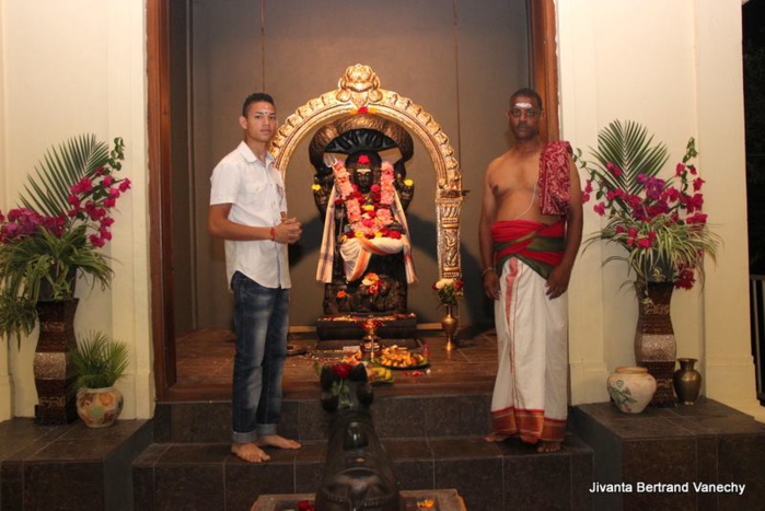 CÉLÉBRATION DU DIPAVALI 2016 À L'ASHRAM DU PORT CÉLÉBRATION DU DIPAVALI 2016 À L'ASHRAM DU PORT