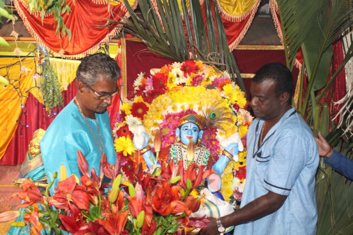 KRISHNA OURLÉ VARAM (11ÈME FÊTE) AU TEMPLE PANDIALE PRIMAT