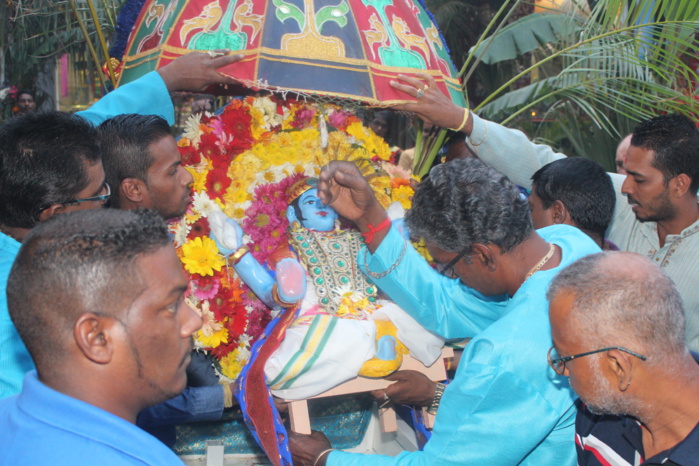 KRISHNA OURLÉ VARAM (11ÈME FÊTE) AU TEMPLE PANDIALE PRIMAT