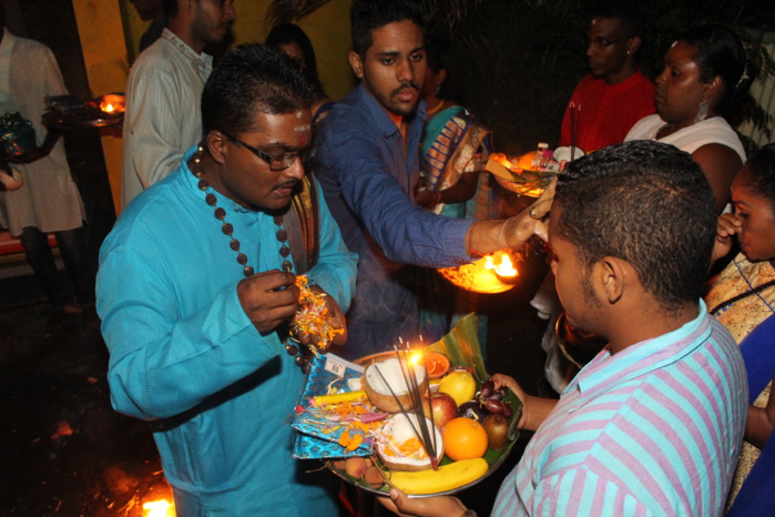 KRISHNA OURLÉ VARAM (11ÈME FÊTE) AU TEMPLE PANDIALE PRIMAT