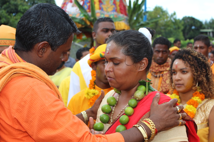 MARCHE SUR LE FEU AU TEMPLE PANDIALE PRIMAT 2016