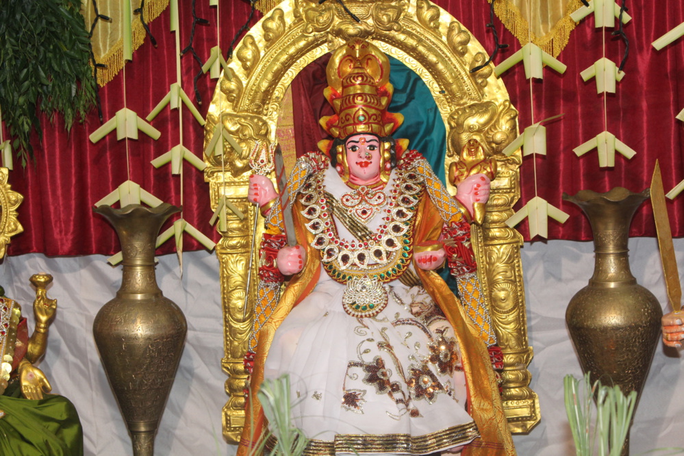 DÉBUT FÊTE MARIAMMAN AU TEMPLE PANDIALÉ PRIMAT