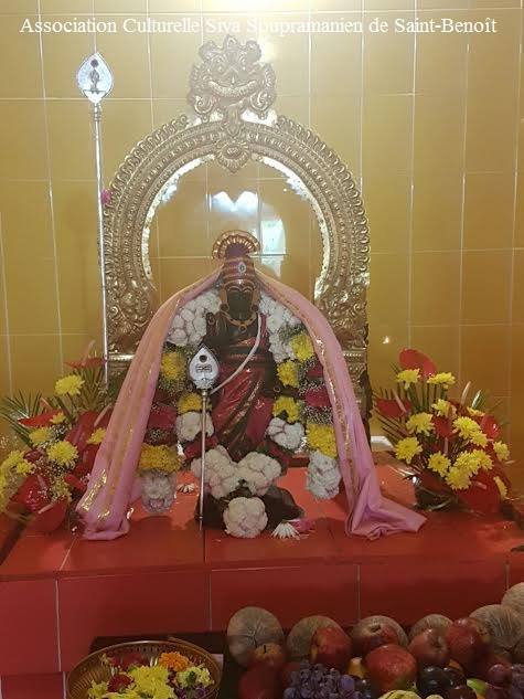 DÉBUT DU CAVADEE AU TEMPLE SIVA SOUPRAMANIEN DE ST-BENOÎT 