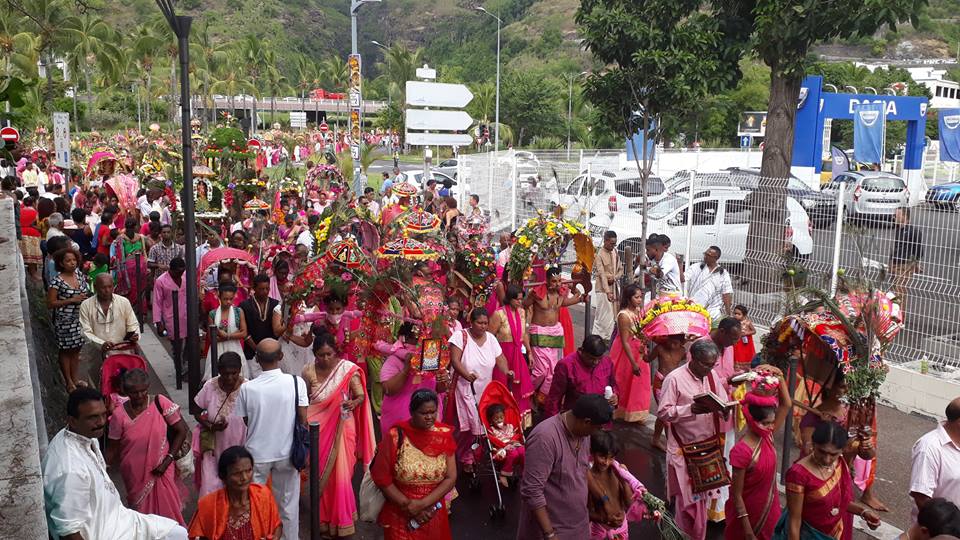 VAIKASI VISAKAM KÂVADI AU TEMPLE DE SAINT-PAUL 2017