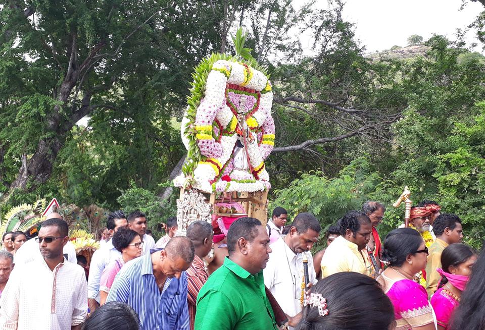 VAIKASI VISAKAM KÂVADI AU TEMPLE DE SAINT-PAUL 2017