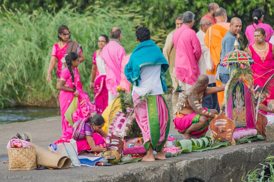 VAÏKASI VISAKAM KÂVADI 2017 AU TEMPLE SIVA SOUPRAMANIEN DE ST-BENOÎT 