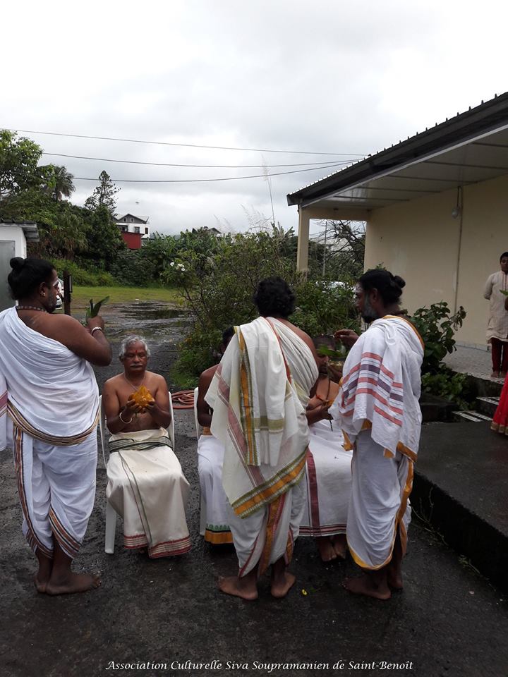Cérémonie « Oupanayanam Brama Oupadesam »