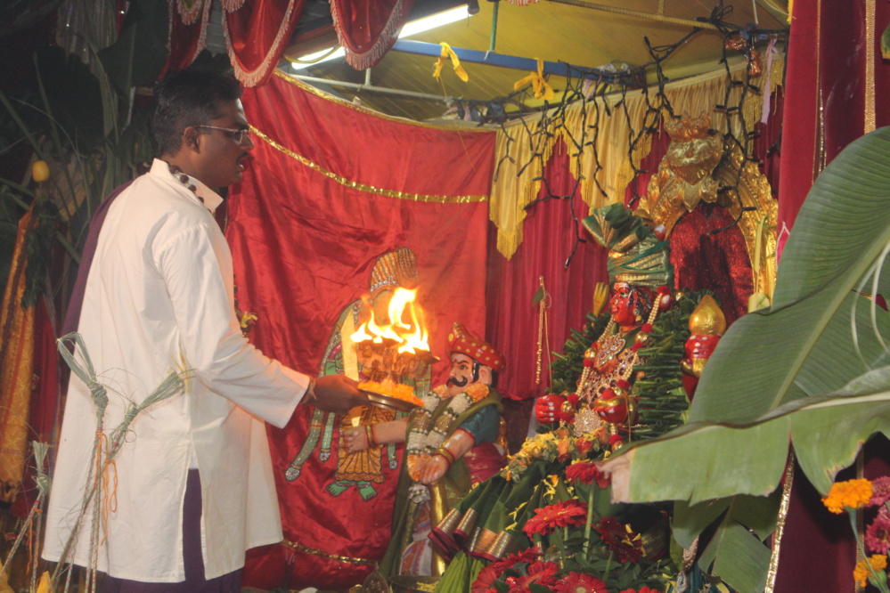 DÉBUT DES FESTIVITÉS POUR MAHA KÂLI AU TEMPLE PANDIALÉ PRIMAT DE ST-DENIS