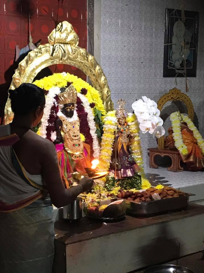 NAVARATRI : 1ER OUTCHAVAL AU TEMPLE KARLY DERRIÈRE BAZAR ST-PIERRE