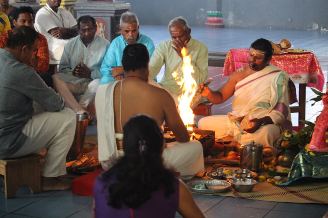 1ER FÊTE GÔVINDEN AU TEMPLE SIVA SOUPRAMANIEN DE ST-BENOÎT 