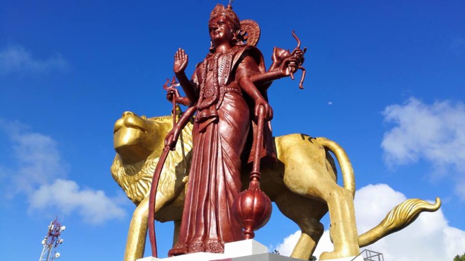 Grand-Bassin: la déesse Durga dans toute sa splendeur