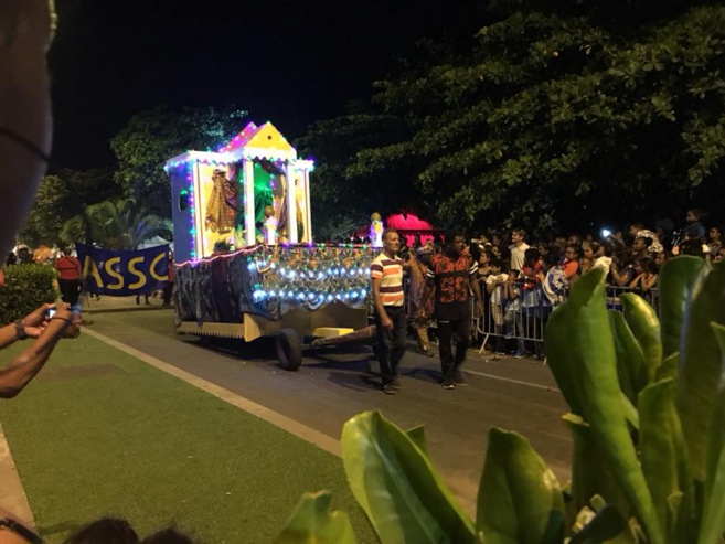 DÉFILÉ DU DIPAVALI 2017 À SAINT-PIERRE