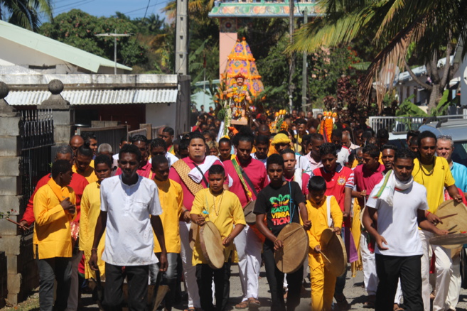 MARCHE SUR LE FEU AU TEMPLE PANDIALE PRIMAT 2017 MARCHE SUR LE FEU AU TEMPLE PANDIALE PRIMAT 2017