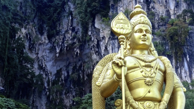 TAÏ POOSAM : UN FESTIVAL DÉDIÉ AU SEIGNEUR MURUGAN TAÏ POOSAM : UN FESTIVAL DÉDIÉ AU SEIGNEUR MURUGAN