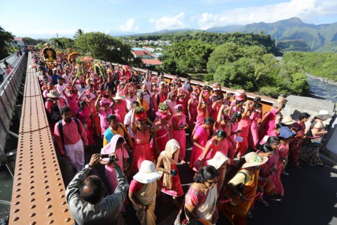 TAÏ POOSAM KÂVADI 2018 AU TEMPLE SIVA SOUPRAMANIEN DE ST-ANDRÉ