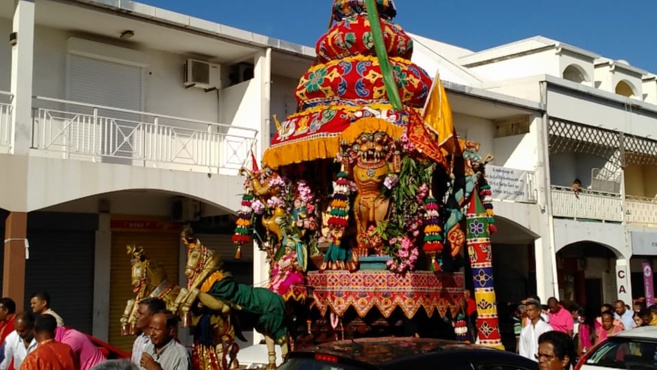 TAÏ POOSAM KÂVADI 2018 AU TEMPLE SIVA CHANMOUGA NAADA DE ST-LOUIS