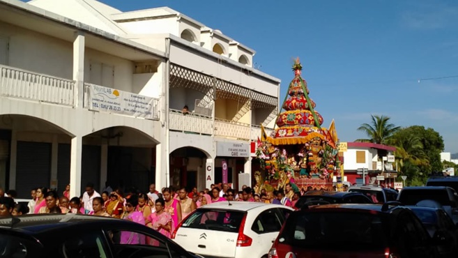TAÏ POOSAM KÂVADI 2018 AU TEMPLE SIVA CHANMOUGA NAADA DE ST-LOUIS