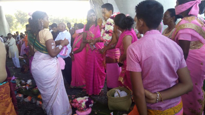 TAÏ POOSAM KÂVADI 2018 AU TEMPLE SIVA CHANMOUGA NAADA DE ST-LOUIS