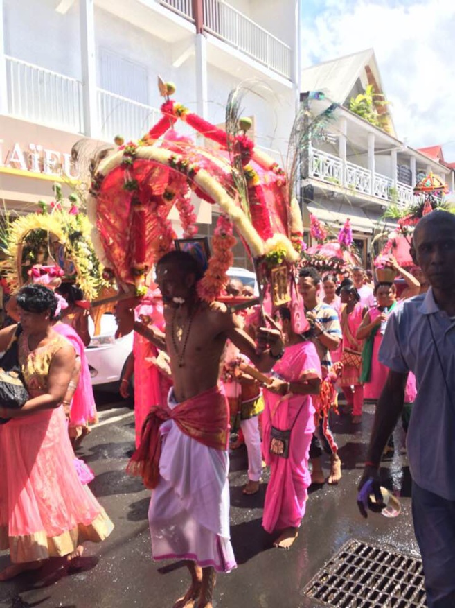 TAÏ POOSAM KÂVADI 2018 AU TEMPLE SIVA CHANMOUGA NAADA DE ST-LOUIS