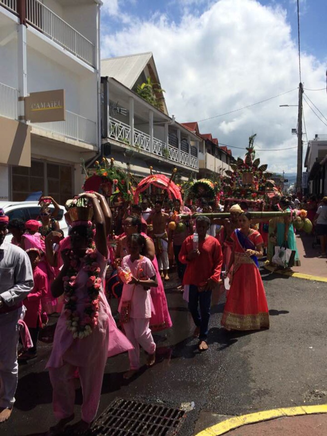 TAÏ POOSAM KÂVADI 2018 AU TEMPLE SIVA CHANMOUGA NAADA DE ST-LOUIS