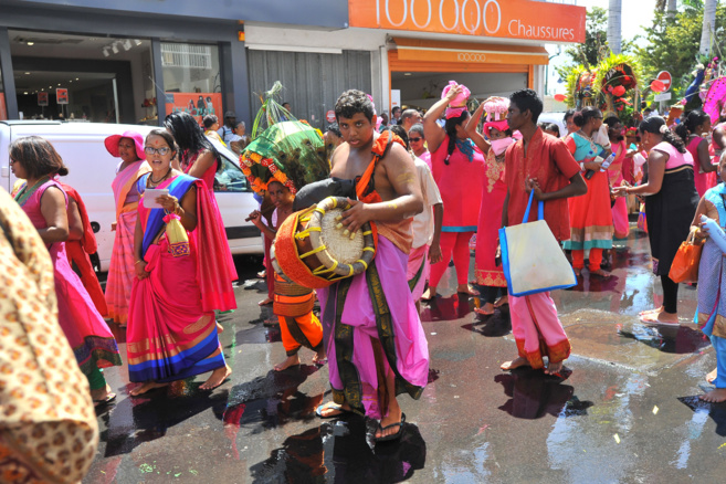 TAÏ POOSAM KÂVADI 2018 AU TEMPLE SIVA CHANMOUGA NAADA DE ST-LOUIS