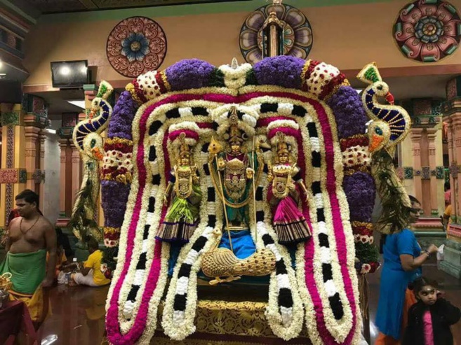 TAÏ POOSAM KÂVADI 2018 AU TEMPLE SRI SUBRAMANIAR BATU CAVES EN MALAISIE 