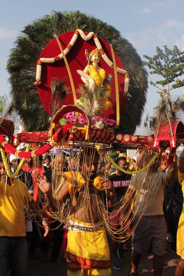 TAÏ POOSAM KÂVADI 2018 AU TEMPLE SRI SUBRAMANIAR BATU CAVES EN MALAISIE 