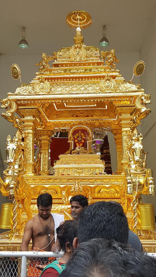 TAÏ POOSAM KÂVADI 2018 AU TEMPLE SRI SUBRAMANIAR BATU CAVES EN MALAISIE 