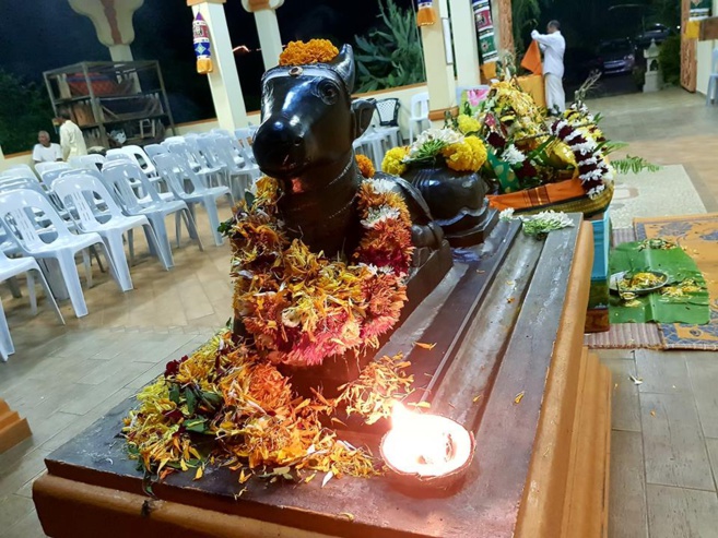 DÉBUT DE LA MAHA SHIVARATRI À L'ASHRAM DU PORT 