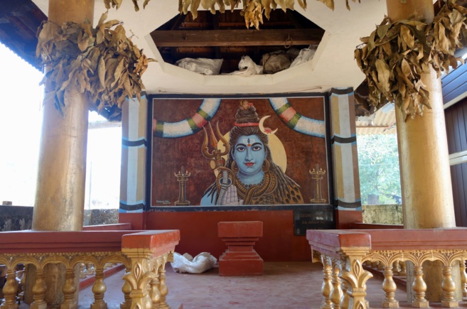 PUJA DU LUNDI : PROCÉDURE ET AVANTAGES PUJA DU LUNDI : PROCÉDURE ET AVANTAGES