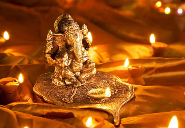 BONNE FAÇON SIMPLE D'ADORER LE SEIGNEUR GANESH