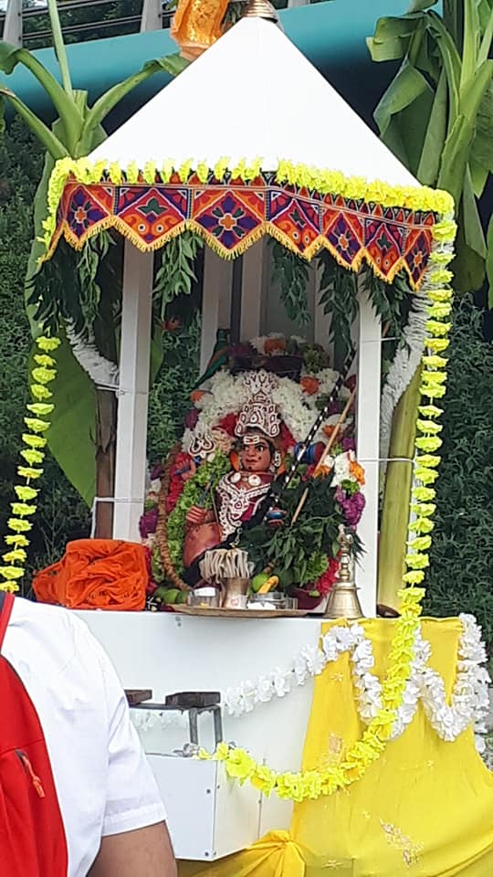 LE TEMPLE DE LYON FÊTE LA DÉESSE MARIAMMAN