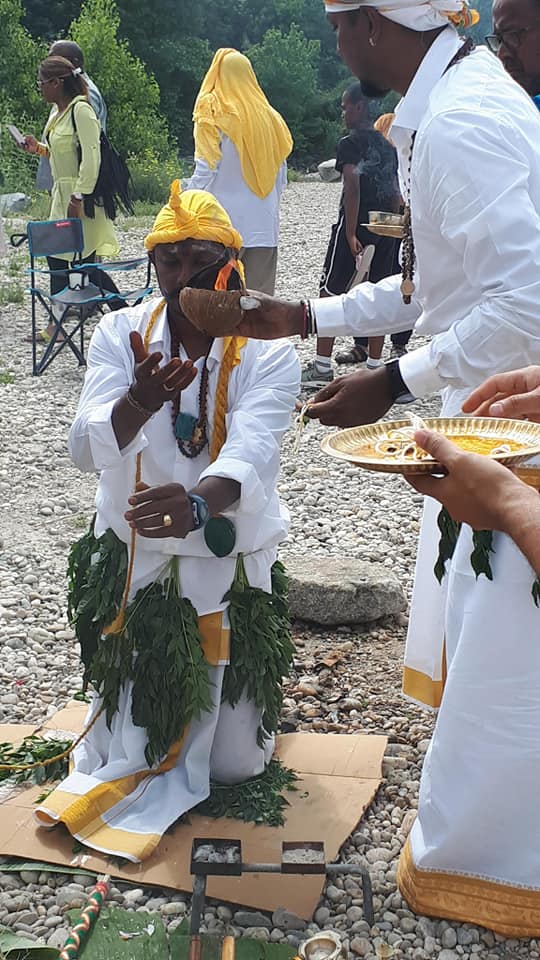 LE TEMPLE DE LYON FÊTE LA DÉESSE MARIAMMAN