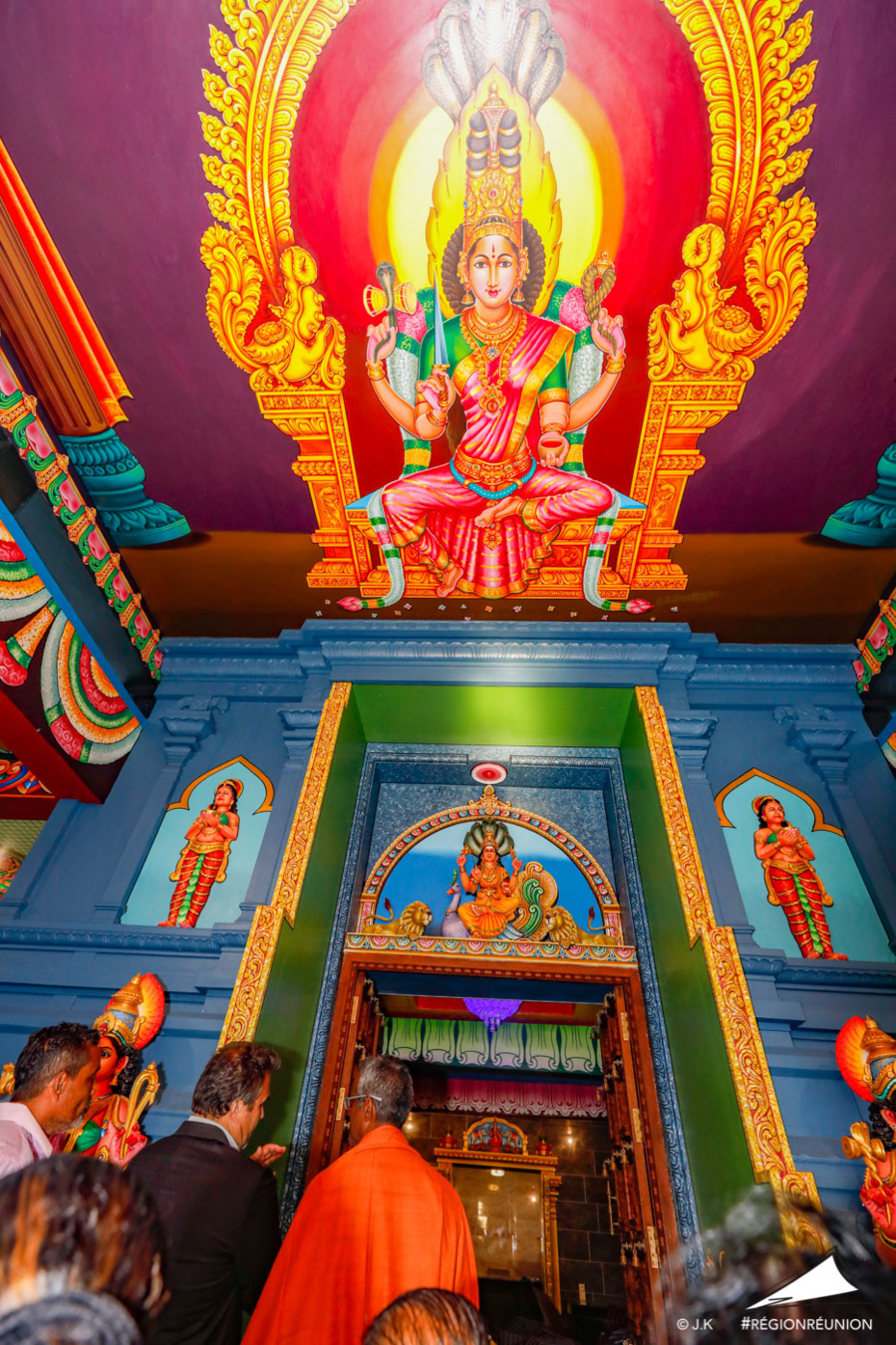 CONSÉCRATION DU TEMPLE MARIAMEN AU CHAUDRON : DIDIER ROBERT VISITE LE KOYIL 