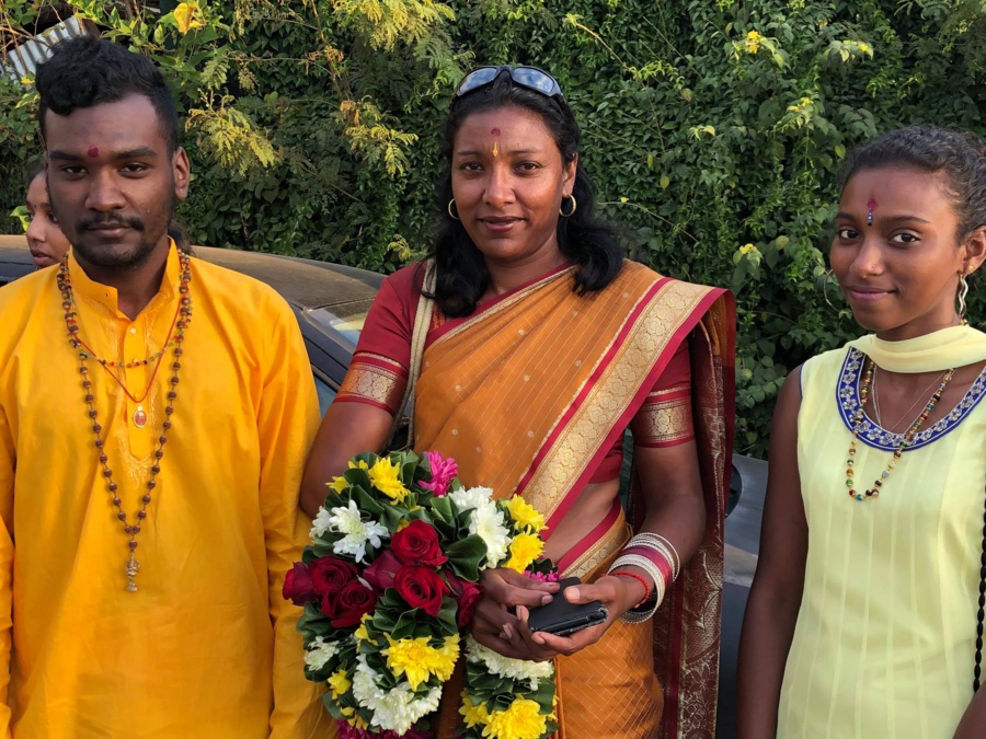MARCHE SUR LE FEU 2018 AU TEMPLE VILLÈLE À SAINT-PAUL