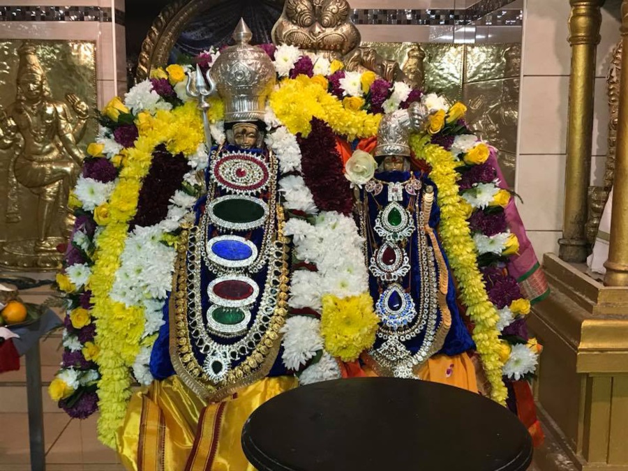 DÉBUT DE SHIVA TIROUVARNAM BRAHMOTSAVAM AU TEMPLE CHOCALINGOM MINATCHY DE TAMATAVE 