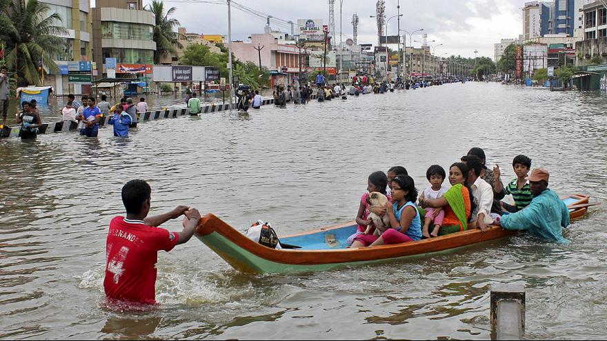 INDE : LE BILAN DES INONDATIONS AU  KERALA BONDIT À 324 MORTS