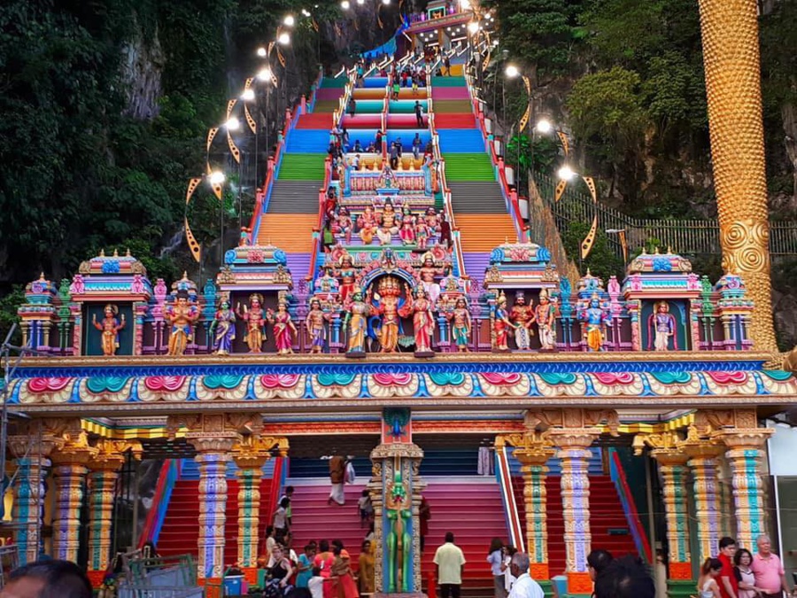 NOUVELLES PEINTURES DU TEMPLE BATU CAVES EN MALAISIE : VERS L’ILLÉGALITÉ 