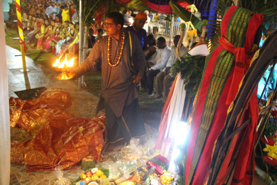 MARIAGE BONDIEU 2018 AU TEMPLE PANDIALE PRIMAT DE SAINT-DENIS 