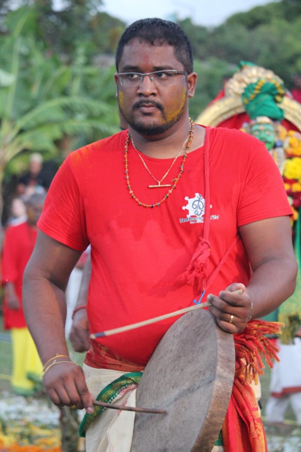 MARCHE SUR LE FEU 2019 AU TEMPLE GILLOT DE SAINTE-MARIE 