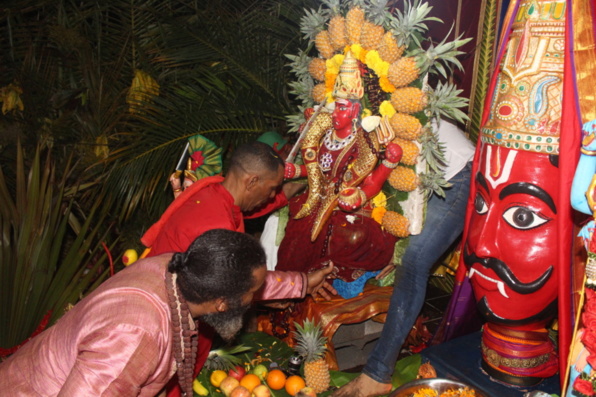 MARCHE SUR LE FEU 2019 À LA CHAPELLE KARLY PRIMAT DE SAINT-DENIS MARCHE SUR LE FEU 2019 À LA CHAPELLE KARLY PRIMAT DE SAINT-DENIS
