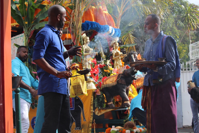 FÊTE GÔVINDEN AU TEMPLE PANDIALE PRIMAT DE SAINT-DENIS 