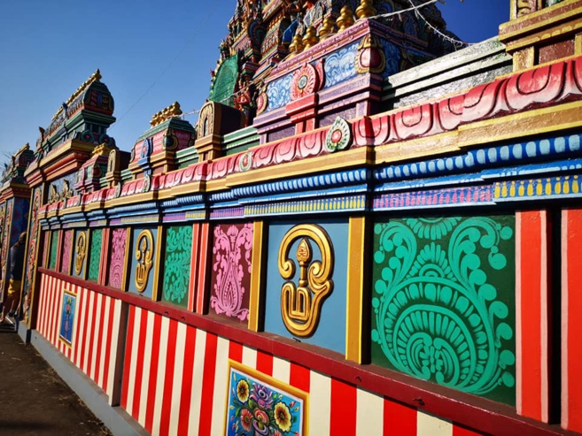 LE PRÊTRE DU TEMPLE TI-BAZAR DANS LE NOIR : LA COLÈRE DES FIDÈLES 