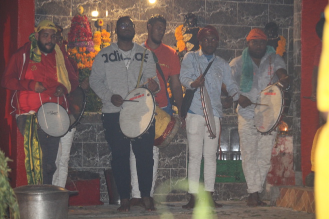MARCHE SUR LE FEU AU TEMPLE VAÏTY 2020 MARCHE SUR LE FEU AU TEMPLE VAÏTY 2020