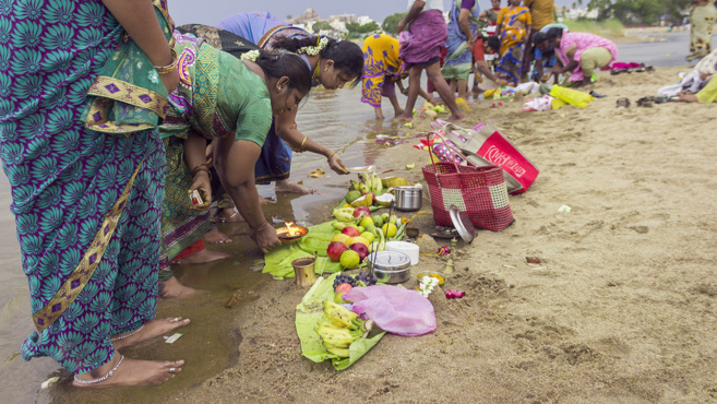 AADI PERUKKU : ENTRE RITUELS & CHANGEMENT DU THALI 