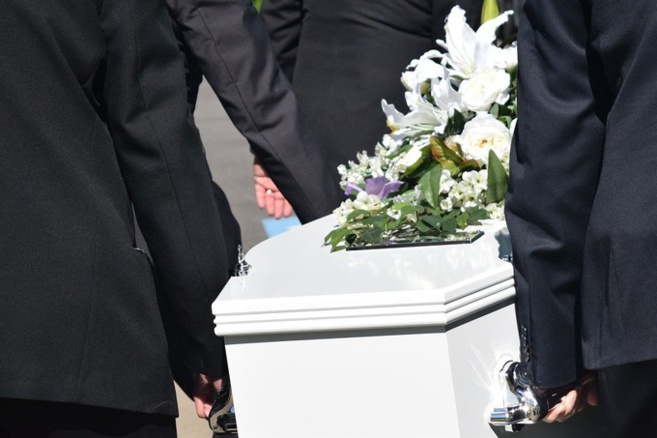 INDE : ON LE CROYAIT MORT, IL SE RÉVEILLE DANS UN CERCUEIL RÉFRIGÉRÉ