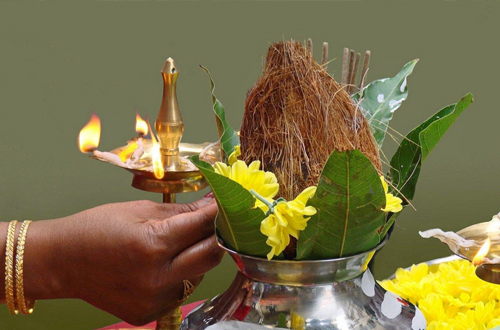 POURQUOI LES FEUILLES DE MANGUE SONT-ELLES CONSIDÉRÉES COMME SACRÉES DANS L'HINDOUISME POURQUOI LES FEUILLES DE MANGUE SONT-ELLES CONSIDÉRÉES COMME SACRÉES DANS L'HINDOUISME